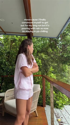 GRACE G (@graceegrove)’s video of Running