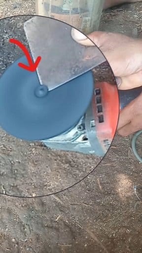 Tips to prevent sandpaper pads from becoming convex #Sandpaper #Sanding pads #woodworking #woodwork #diy #carpenter #woodworkidea #fyp | Seto Waliadi