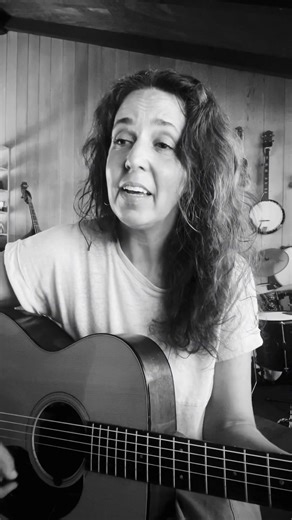 123K views · 6K reactions | This was one of my very favourite songs when I was growing up. It made me feel so…sad and happy at the same time. What’s the word for that? I made this video almost three years ago and I still love it. One more thing: this song is called “Rainbow Connection” from 1979. It was written by Paul Williams and Kenneth Ascher. #childhood #nostalgia #calm | Molly Whuppie Music | Facebook