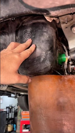How to Replace the Fuel Pump on a Tracker