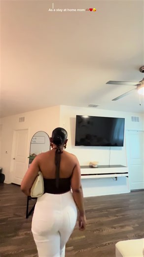 The High-Waisted Jeans Every Mom Needs 🤍 | Flattering & Comfy Outfit of the Day These high-waisted Fashion Nova jeans are so flattering and comfy, mama! 🙌 They hug in all the right places, move with you, and are perfect for any outfit of the day — dress them up or keep it casual. They come in white and so many other cute colors, so you can match your vibe no matter the day! ✨ The perfect balance of comfort and confidence — mom-life approved. 🛍️ Tap the 🟧 orange cart → add it to your cart now