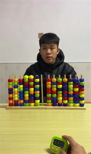 After turning on the timer and hearing the mechanical ticking sound, the game begins with an intense sense of tension. This game, which truly tests our focus and hand–eye coordination, is our solid wood Color Matching Game. If you like it too, you can find the link in the lower left corner#us #holidaygames #familygamss #toys #children