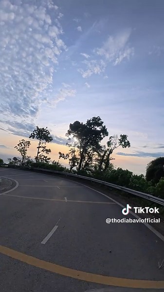 Như này đã gọi là thất thủ chưa cả nhà ơi ---- #thác_ở_Ba_Vì #du_lịch_Ba_Vì #du_lịch_Ba_Vì_có_gì #Thiên_Sơn_Suối_Ngà #Khoang_Xanh_Suối_Tiên #suối_thác_ở_Ba_Vì #du_lịch_Ba_Vì_mùa_hè #du_lịch_Ba_Vì_1_ngày #du_lịch_Ba_Vì_2n1d #du_lịch_Ba_Vì_tháng_5 #du_lịch_Ba_Vì_2025 #homestay_Ba_Vì #homestay_Ba_Vì_giá_rẻ #homestay_Ba_Vì_đẹp #homestay_Ba_Vì_cho_nhóm #homestay_Ba_Vì_giá_sinh_viên #review_homestay_Ba_Vì #villa_Ba_Vì #villa_Ba_Vì_đẹp #villa_Ba_Vì_có_bể_bơi_riêng #villa_Ba_Vì_giá_rẻ #villa_Ba_Vì_giá_s