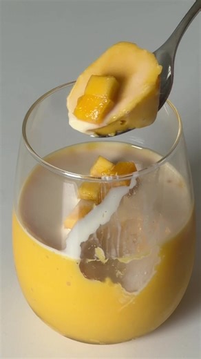 Delicious Hong Kong Style Mango Pudding Recipe