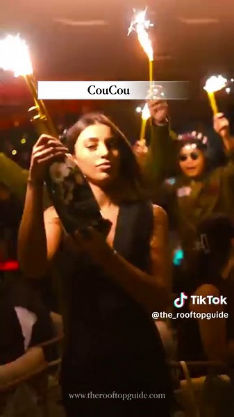 New Year’s in Dubai: 9 Amazing Rooftops Hosting Grand Rooftop Parties! Full article available from link in bio. 🍸 CE LA VI Dubai 🍸 The Penthouse 🍸 Aura SKYPOOL 🍸 Tapasake 🍸 CouCou 🍸 Sobe Dubai 🍸 AsiaAsia 🍸 Mercury Dubai 🍸 Above Eleven #rooftopbar #dubai #newyearseve #newyearsdubai