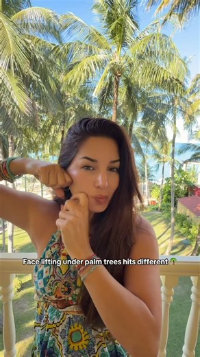 Hazal | Certified Face Yoga Coach on Instagram: "Lifting my face in front of the ocean, feeling the sun, breathing deeply 🌊🌴 This is your reminder that face lifting doesn’t need machines, needles, or a clinic. Just the right technique, consistency, and love for your face. If you want to lift, tone, sculpt your face naturally, say YES and join my Face Lift WhatsApp Group starting 12th January 💫 I’ll guide you step by step to see visible changes in your face. Your glow-up can start now 🤍 👇 Co