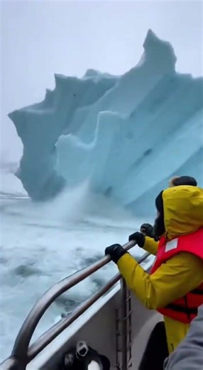 Rolling Iceberg