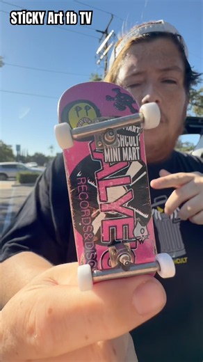 ‪@FB.Christopher‬ Deck Check‼️ 🔥 #fingerboard #fingerboarding #techdeck
