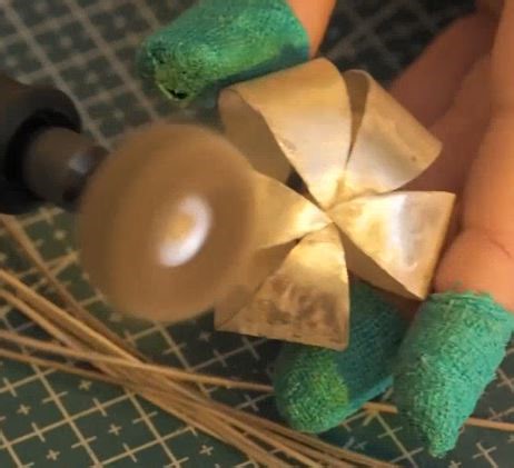 Unwrap the Creativity! Stunning Crafts Using Foil! | 5-Minute Crafts