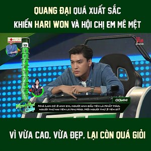 13M views · 205K reactions | Lúc ổng mới bắt đầu leo lên ghế ngồi, là tui hòm hòm đoán được chắc mấy câu hỏi này không làm khó làm dễ được Quang Đại đâu, ai ngờ đỉnh thiệt, làm luôn 10 câu dễ như cháo vậy đó :))  #VieShows #VieBuzz #VieNetwork #VieNews  Đón xem #NhanhNhuChop phát sóng lúc 21g thứ 7 hàng tuần trên kênh HTV7 | VieShows | Facebook
