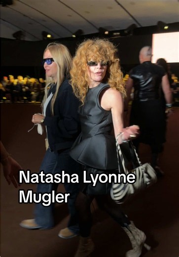 Natasha Lyonne au défilé Mugler printemps-été 2027
