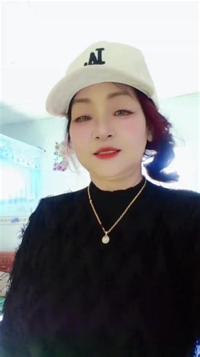 Video của hạt bụi (@nguyen_cucc) với bản nhạc âm thanh gốc - 🇻🇳1986🐅