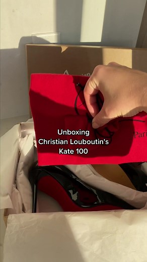 Luxury Unboxing: Christian Louboutin's Kate 100