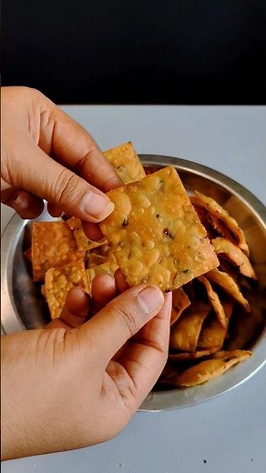 🥨 Crispy Rice Flour Mathri 🤤| Evening Snacks Recipe| ASMR Cooking | #asmr #homemade #snacks