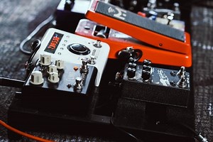 How to Use 2 or More Delay Pedals Together?