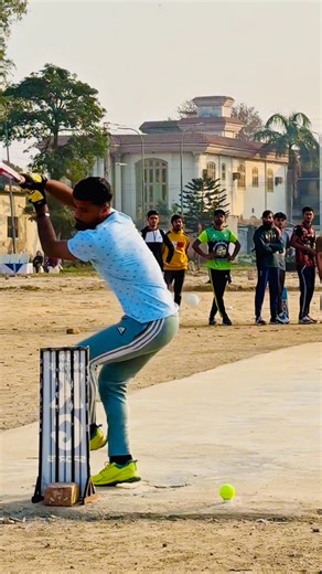 1,50,000 ka Ball | Most Expensive Ball in Crass Single Wicket tournament #cricket #Pakistan #sialkotcity #tournament #powerful #ball | Sialkot Sports