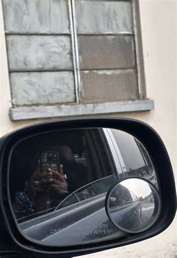 I don't think people who can't have kids are bad people. I think commercial surrogacy is exploitation, and both things can be true. Here is the nuance that I feel nobody wants to discuss. . . #surrogacy #intersectionalfeminism #bodilyautonomy #classwarfare #capitalism surrogacy feminism reproductive rights capitalism class inequality bodily autonomy women's rights ethics exploitation infertility commercial surrogacy surrogacy exploitation surrogacy ethics consent under capitalism class and repro