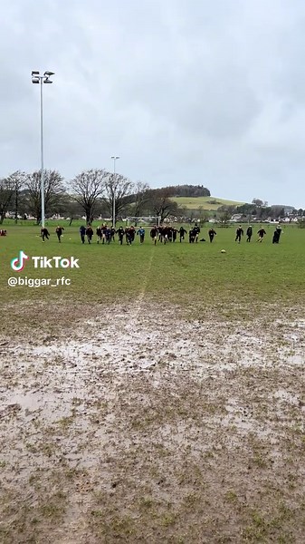 Back with a splash for 2025 🤩⚫️🔴