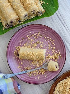 Peanut Tikoy Rolls