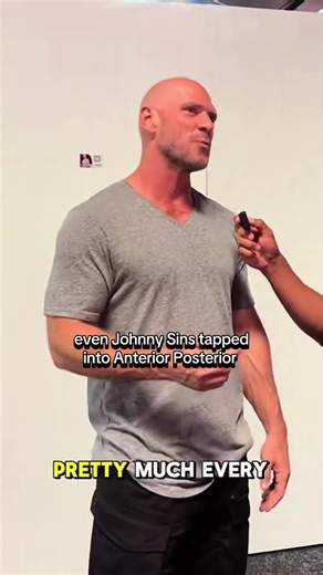 he knows what’s up #gymtok #johnnysins #upperlowersplit #gymmemes #sciencebasedtraining