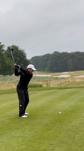Swinging through the showers 🌧️ #RaiseOurGame | #AmundiGermanMasters | Ladies European Tour