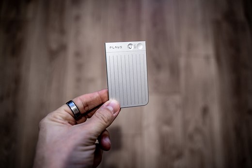 J'ai testé Plaud Note, l'assistant personnel et professionnel dopé à l'IA