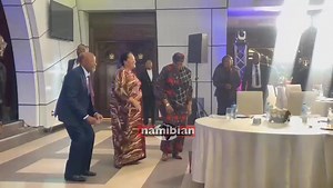 BABY DON’T GO … President Nangolo Mbumba dances to musician King Tee Dee’s popular song ‘Baby don’t go’ as he bid farewell to State House staff members on Thursday evening. Video: Martin Endjala | The Namibian