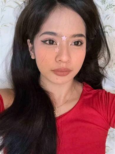 Exploring Mistletoe Traditions and Celebrations