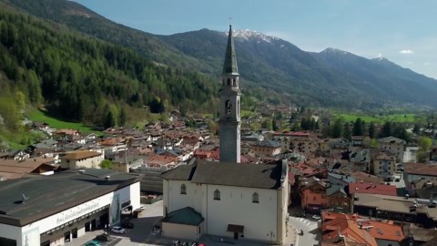 Fly High in Italy: Mesmerizing Drone Views of Trentino - Worldwide