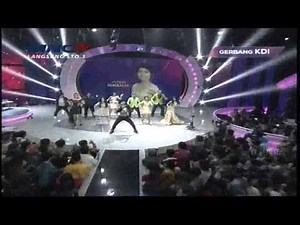 Liza Natalia " Goyang Zumba " Gerbang KDI 2015 (9/4)