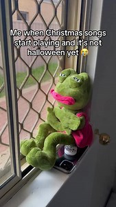 9.4K views · 305 reactions | Get the perfect gift this Christmas our Relatable Pepe & Pepa The Frog Plushies from the link in our bio凉勺 #christmas #halloween #gifts #relatable #meme #mother #sister #daughter #plushies #heartbroken #sisterlove #withoutyou | Relatable Pepe | Facebook