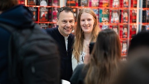 Sebastian Fitzek im Interview: Warum die Leipziger Buchmesse für ihn etwas Besonderes ist