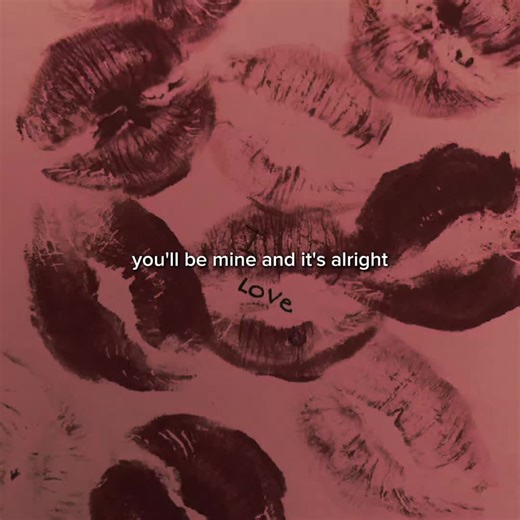 so kiss me kiss meee ✨🎸 #5sos