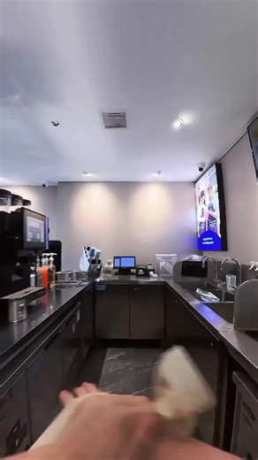 A Day as a Luckin Coffee Barista