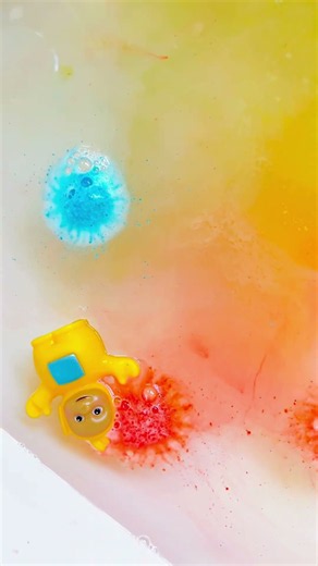 Teletubbies Toys Mini Bath Bombs Colorful Water Kids Shorts Video! #bathbombs #toysplay #bathtime