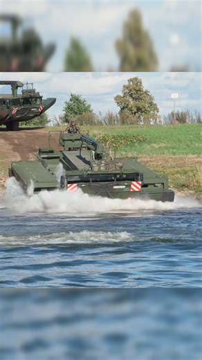3.9M views · 32K reactions | This was a little bit too fast: An M3 Amphibious vehicle drives into the water and stirs up a lot of water. | HD1080ide | Facebook