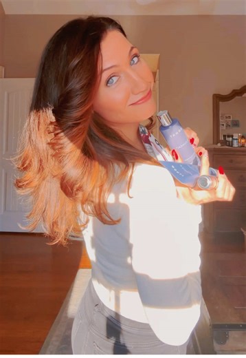 Healthy, thick hair isn’t luck it’s consistency and routine✨ These hair gummies my MONAT products are my NON-NEGOTIABLES. Every day I’m feeding my hair from the inside out with gummies packed with biotin, collagen support, vitamins A, C, D, E, and B-complex to strengthen strands, support growth, and keep my scalp healthy… then sealing it in with my favorite Monat shampoos, treatments, and oils for strength, shine, and less breakage. Because real growth starts at the root — internally externally.