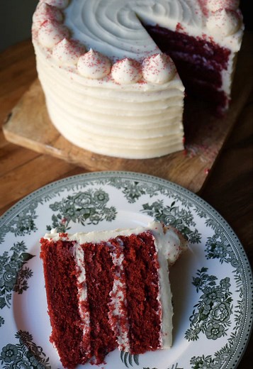 The Ultimate Red Velvet Cake Recipe for Christmas