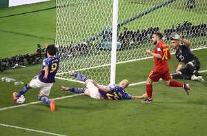 物議を醸した日本のゴールにFIFAが声明…正当性を強調「ゴールラインカメラでチェックした」 | ページ 2 | サッカーキング