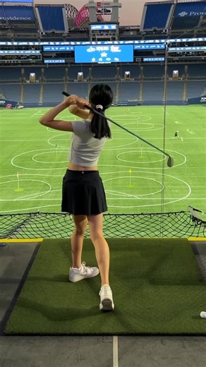 119K views | UPPER DECK GOLF is coming to CITI FIELD 10/31 - 11/2. Play an epic round of golf inside the Iconic Ballpark. This 3 day only event will SELL OUT! Sign up today! https://upperdeckgolfing.com/citifield/ | Upper Deck Golf | Facebook
