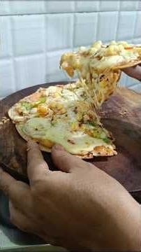 # घरच्या घरी झटपट होणारा चपातीचा पिझ्झा रेसिपी # chapati pizza recipe#