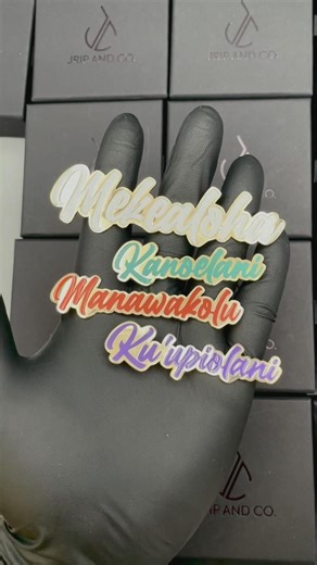 Jrip And Co. on Instagram: "Uniquely yours 💖 Custom name pendants made in solid 14k gold or sterling silver ✨ Dm us with any questions or inquiries 🤙🏽 #customnamependant #customjewelry #hawaiianjewelry #namependant #diamondcutropechain #jewelryfashion #madeinhawaii #hawaii #hawaiilife #hawaiijewelry"