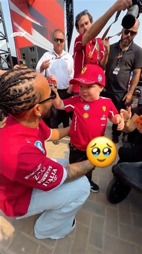 Lewis Hamilton Meeting A Young Fan 🥰