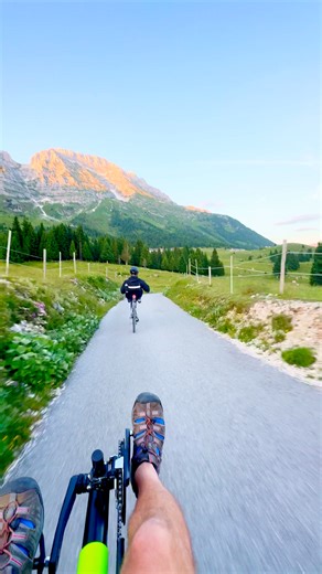 Riding through the beautiful mountain plateau in northern Italy. Pure joy! | AZUB recumbents