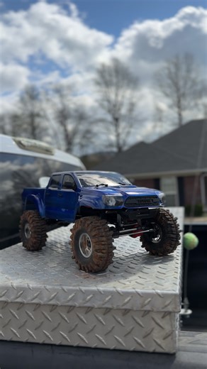 Oh this is awesome #scx10 #rcrockcrawler #toyotatacoma | Toyota Tacoma