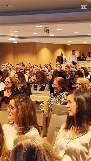 💜 #SATSE #Málaga ha celebrado por IV año sus Jornadas sobre Violencia de Género que en esta ocasión se han desarrollado bajo el titulo "Las enfermeras como agentes de cambio" Profesionales sanitarios se han reunido en un espacio de reflexión y formación para seguir avanzando en la lucha contra la violencia hacia las mujeres, en un encuentro para visibilizar y actuar donde se han abordado temas claves como: ✔ La atención a las violencias sobre las mujeres desde los Servicios de Salud. ✔ Cribado 