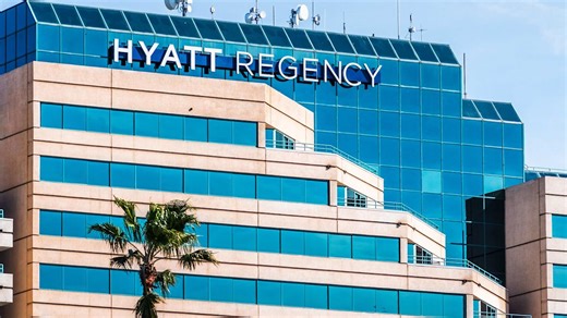 Gap, Coinbase, Hyatt, MGM Resorts: Top Analyst Calls