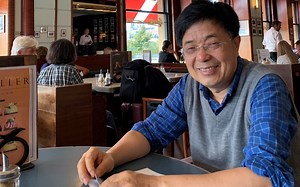 A small counterexample to Hedetniemi's conjecture