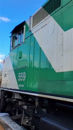 F59ph entering Tmc #f59ph #gotransit