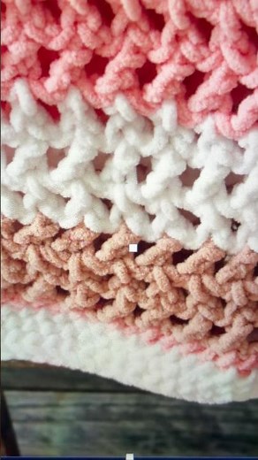 Bernat Baby Blanket Crochet Pattern Herringbone Double Stitch Coral #crochet